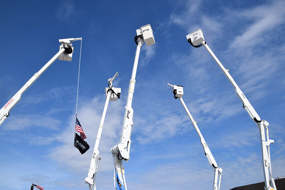 Bucket Truck Builds Dur-A-Lift