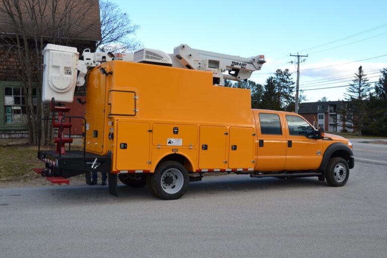 Bucket Truck Builds - Dur-A-Lift Inc.