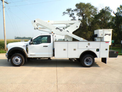 DTAX2-42FP-Bucket Truck